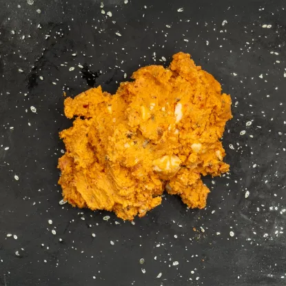 Bild von Milde Frischkäse Schafskäse creme mit Tomate-Paprika - Domatesli Biberli Taze Koyun-Sürme Peynir